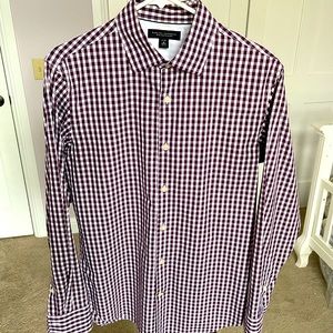 Men’s non-iron dress shirt